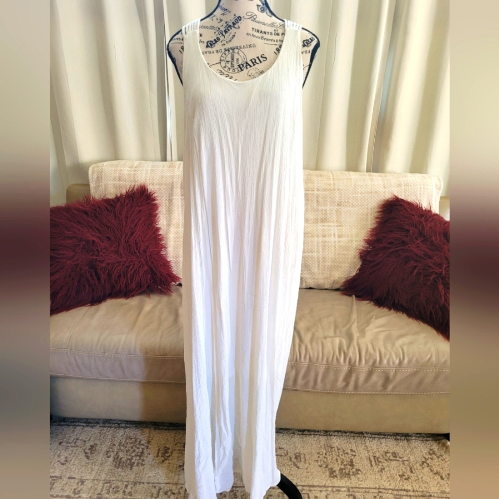 Just Fab fabulous full length rayon dress. Fully lined. Size 2X.